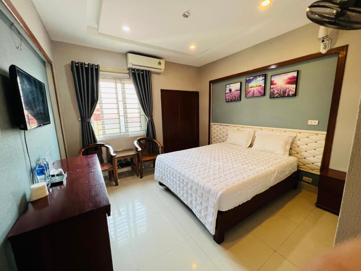 Hoang Ngan 1 Hotel - Tp. Вин Екстериор снимка